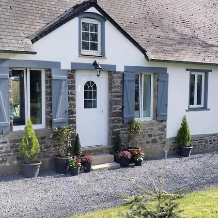 بيت للعطل La Croix Douillet