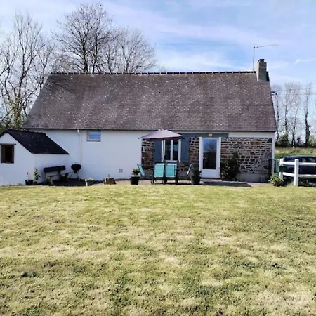 La Croix Douillet بيت للعطل